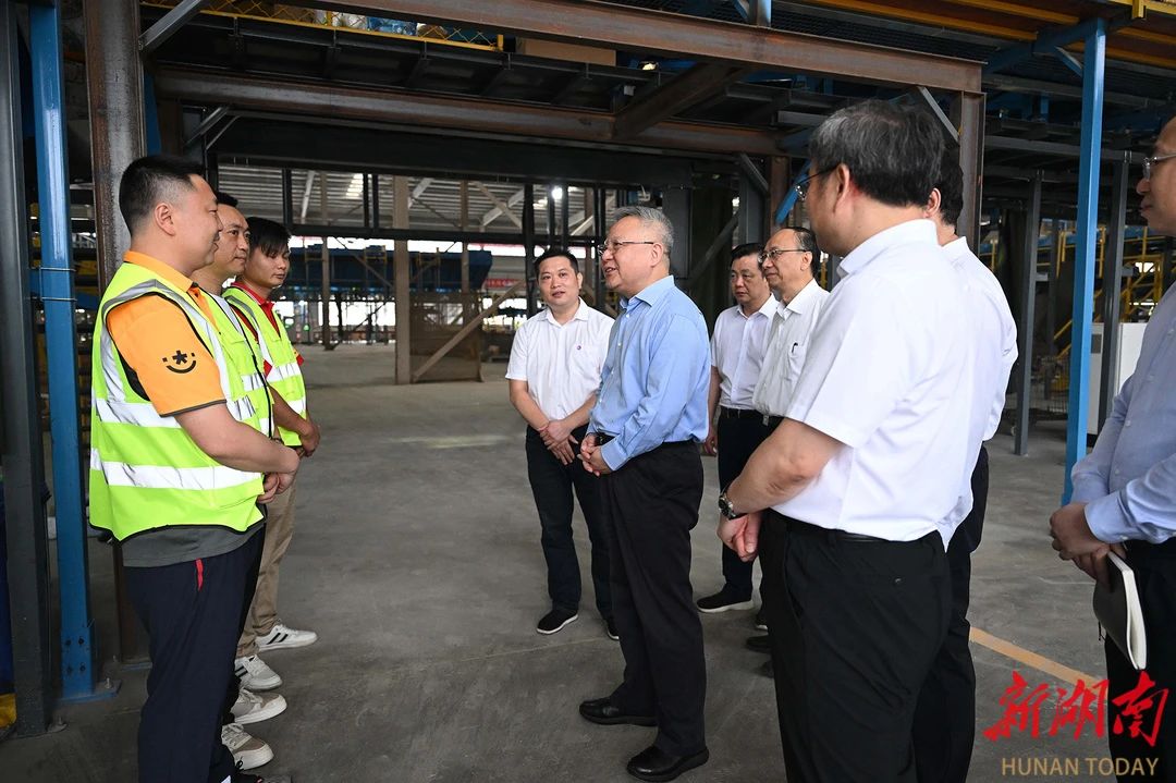 沈晓明在张家界调研党建工作并开展走访...